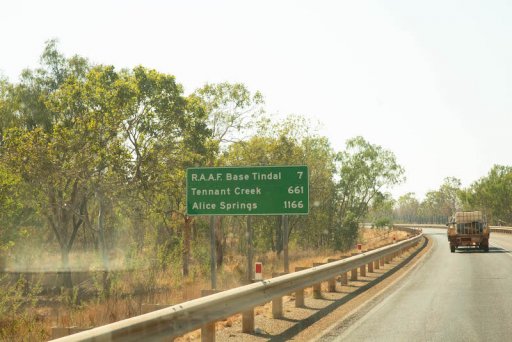 Alice Springs 1166 Km small.JPG