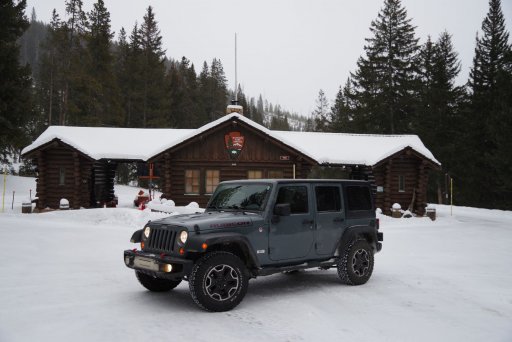 Yellowstone Jeep.JPG