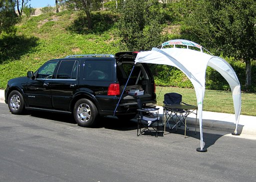 tailgator_sunshade_001.jpg