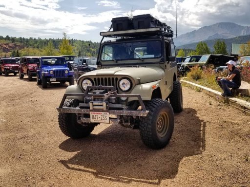 Jade leading the group to Pikes Peak - September 2017.jpg