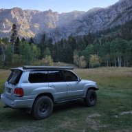 2006 LX470