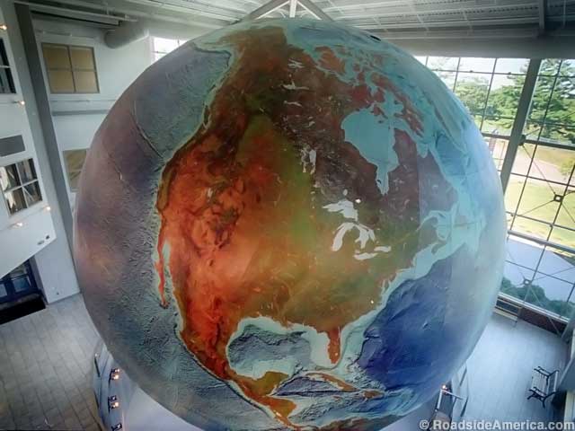 www.roadsideamerica.com