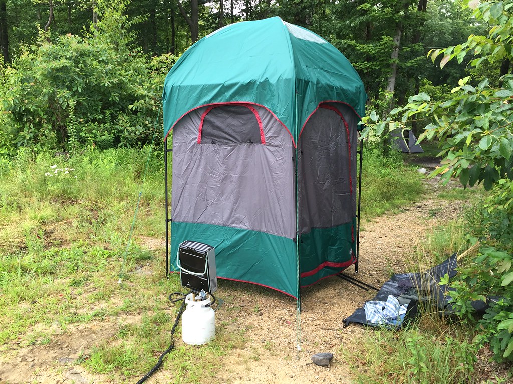 Texsport Deluxe Camp Shower/Shelter Combo 